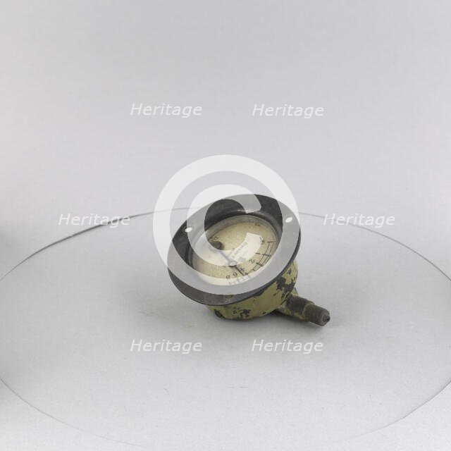 Indicator, Fuel Pressure, German, c1918. Creator: Prerauer & Scholz.