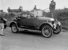 Morris Cowley, winner of the Concours d'Elegance, Class 1, Bournemouth Rally, 1928 Artist: Bill Brunell.