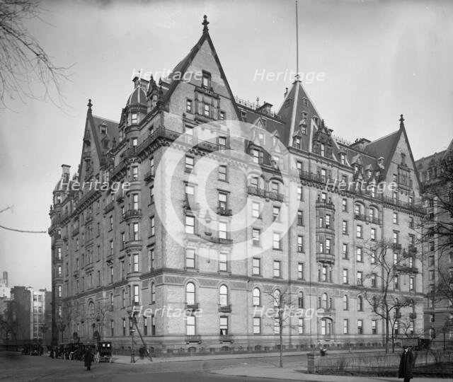 Dakota Apartment House, New York, N.Y., between 1905 and 1915. Creator: Unknown.