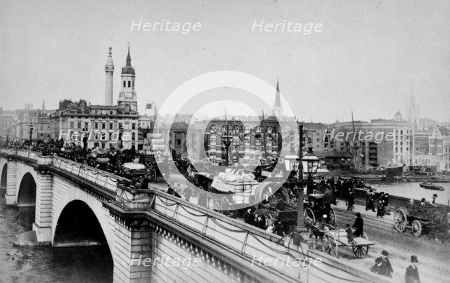 A busy day on London Bridge, London. Artist: London Stereoscopic & Photographic Co