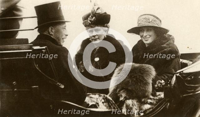 Queen Mary with the Princess Royal and Viscount Lascelles, 1923. Creator: Unknown.