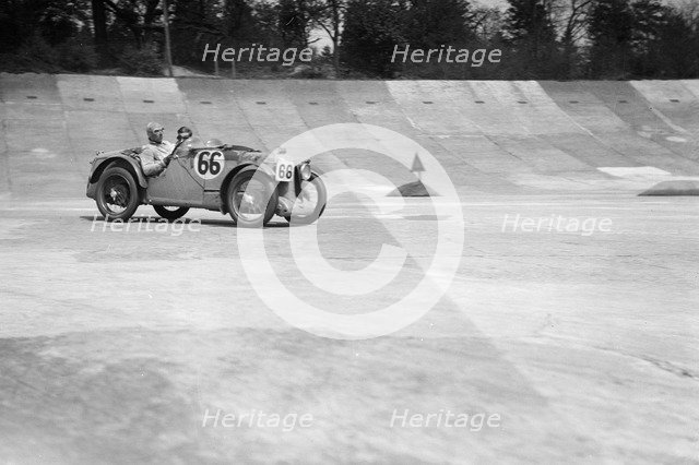 MG C type of HC Hamilton and SV Holbrook at the JCC Double Twelve race, Brooklands, 8/9 May 1931. Artist: Bill Brunell.
