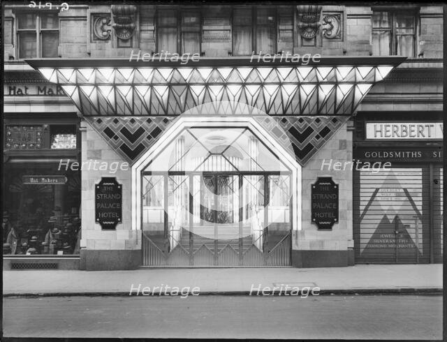 Strand Palace Hotel, Strand, City of Westminster, London, 1930-1939. Creator: Herbert Felton.