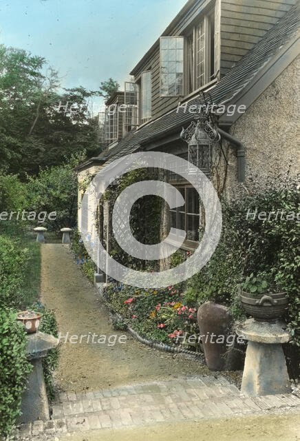 "Wellsbridge Cottage," Philip Herbert Martineau house, Wellsbridge (near Ascot), England, 1925. Creator: Frances Benjamin Johnston.