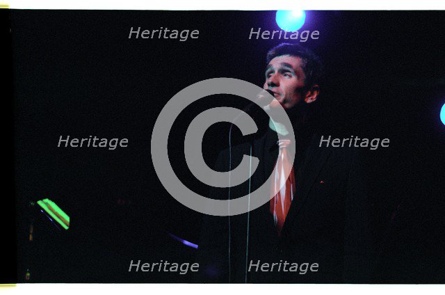 Curtis Stigers, Harlequin Theatre, Redhill, 2004.  Artist: Brian O'Connor.