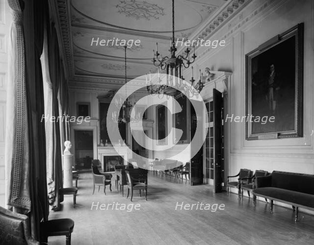 Central hall, Governor's room, City Hall, New York, c.between 1910 and 1920. Creator: Unknown.
