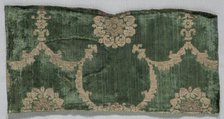 Velvet Fragment, 1400s. Creator: Unknown.