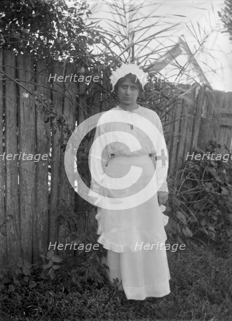 Mary Elizabeth L'Estrange, ( b.4/12/1890 in Upper Coomera, / d. 25/03/1977 in Brisbane)., c1914. Creator: Robert Augustus Henry L'Estrange.