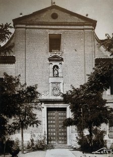 Hospital, Medina del Campo: exterior with doorway, c1900. Creator: Unknown.