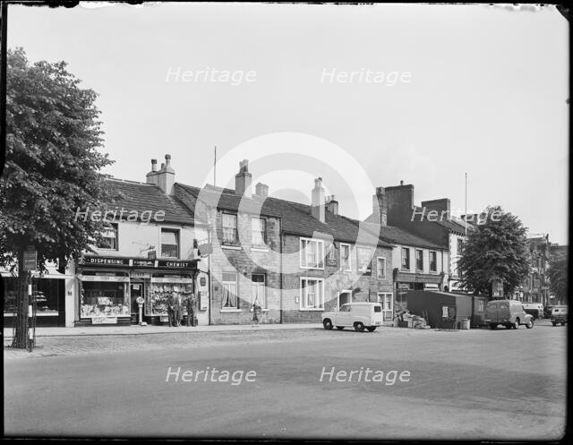 Red Lion public house, High Street, Skipton, Craven, North Yorkshire, 1957. Creator: George Bernard Mason.