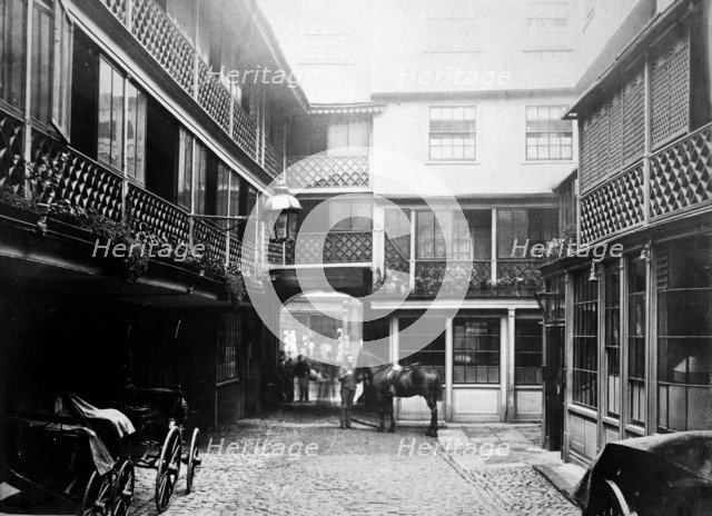 Green Dragon Inn, Bishopsgate, London. Artist: Anon