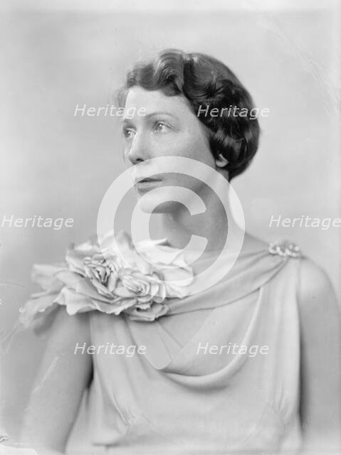 Landreth, Earl, Mrs. - Portrait, 1933. Creator: Harris & Ewing.