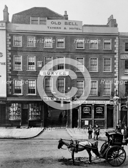 The Old Bell Tavern & Hotel, Holborn, London, 1869. Artist: Henry Dixon
