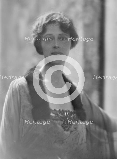 Mrs. A.J. Slade, portrait photograph, 1918 Oct. 10. Creator: Arnold Genthe.