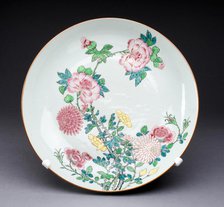 Dish, China, c. 1725, Qing Dynasty (1644-1911), Yongzhen period (1723-1735). Creator: Unknown.