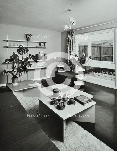 45 Enfield Chase, Houghton Regis, Dunstable, Bedfordshire: living room, 1971. Creator: Unknown.