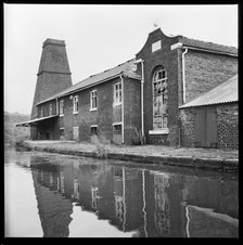Etruscan Bone and Flint Mill, Lower Bedford Street, Etruria, Hanley, Stoke-on-Trent, 1965-1968. Creator: Eileen Deste.