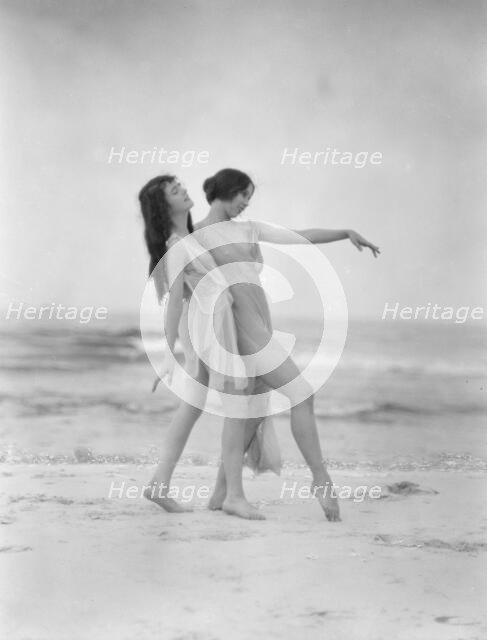 Severn, Margaret, Miss, and an unidentified dancer, 1923 Creator: Arnold Genthe.