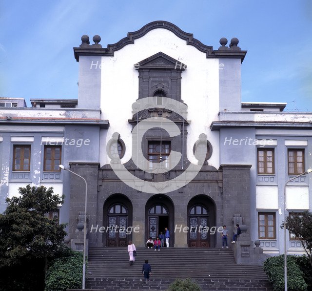 Façade of the University of La Laguna.