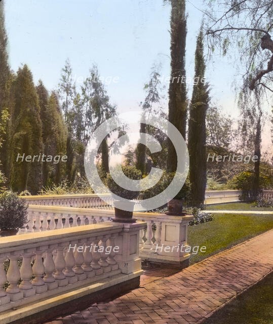 Mrs Francis Lemoine Loring house...San Rafael Heights, Pasadena, California, 1917 Creator: Frances Benjamin Johnston.