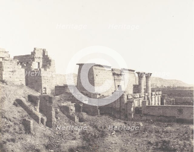 Médinet-Abou (Thèbes), Construction Antérieures - Vue Générale, 1851-52, printed 1853-54. Creator: Félix Teynard.