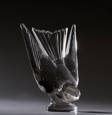 Hirondelle Lalique mascot. Creator: Unknown.