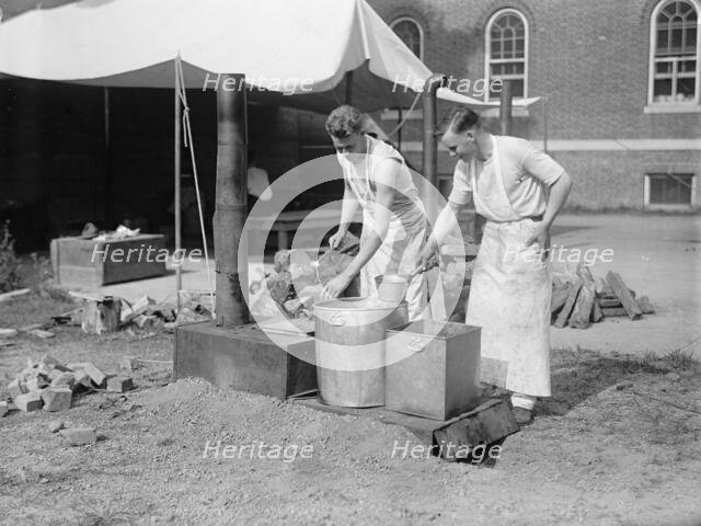 Camp, 1917 or 1918. Creator: Harris & Ewing.
