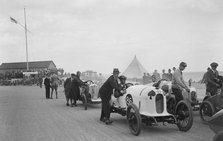 Austro-Daimler and GN Kim II of Archie Frazer-Nash, Southsea Speed Carnival, Hampshire, 1922. Artist: Bill Brunell.