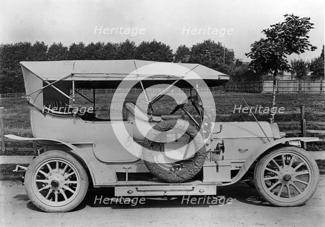 1909 Nagant - Hobson. Creator: Unknown.