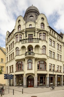 Apartment building, Hansahaus am Wielandplatz, Weimar, Germany, (1905), 2018. Rudolf Zapfe 1905. Artist: Alan John Ainsworth.