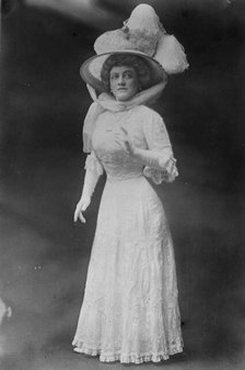 Laura Jean Libbey, White, NY, 1910. Creator: Bain News Service.