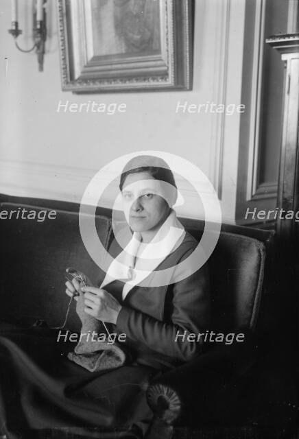 Elizabeth  Gutman, between c1915 and c1920. Creator: Bain News Service.