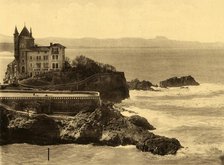 'Biarritz - La Villa Belza et la Chaine des Pyrenees, c1930. Creator: Unknown.