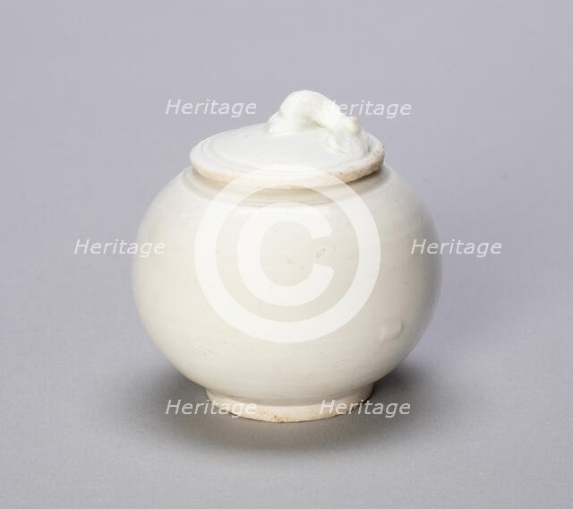 Covered Globular Jar, Song dynasty (960-1279). Creator: Unknown.