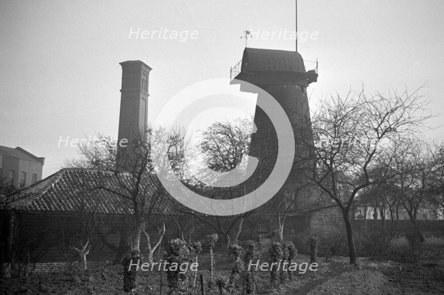 Brixton Windmill, Blenheim Gardens, Lambeth, London, 1935. Artist: HES Simmons