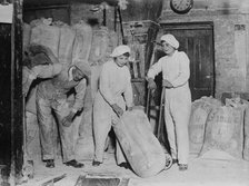 Women working, England, between c1915 and c1918. Creator: Bain News Service.