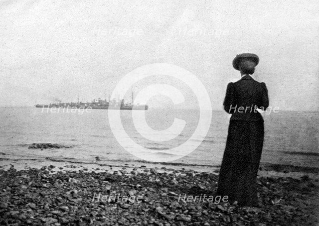 The Empress Maria Feodorovna looking at a Danish naval vessel off Hvidovre, Denmark, 1908.Artist: Queen Alexandra