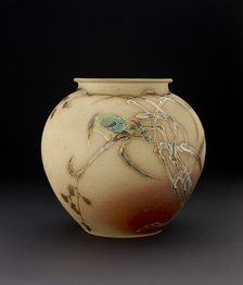 Vase depicting a kingfisher sitting on a reed, 1920-1940. Artist: Unknown.