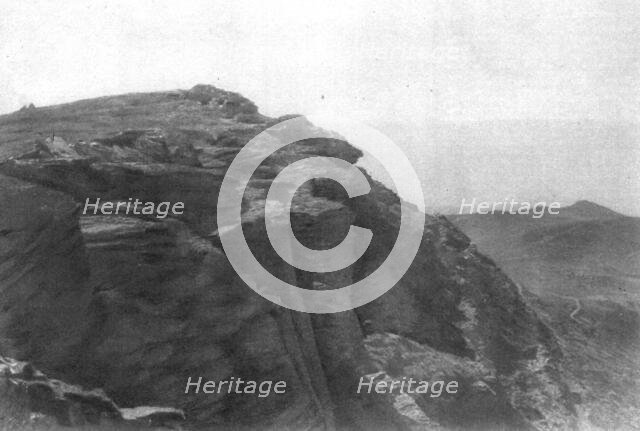 'Le theatre de la victoire Serbe; le sommet du Kaimaktchalan tel que le voyaient les..., 1916. Creator: Unknown.