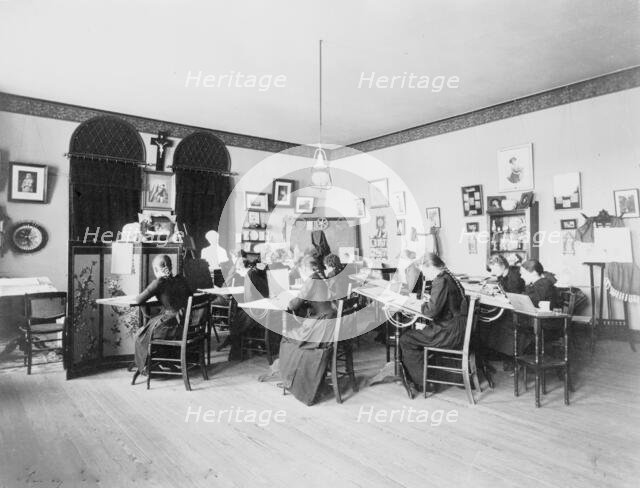 Art class in Georgetown Visitation Preparatory School, Washington, D.C., between 1890 and 1910. Creator: Frances Benjamin Johnston.