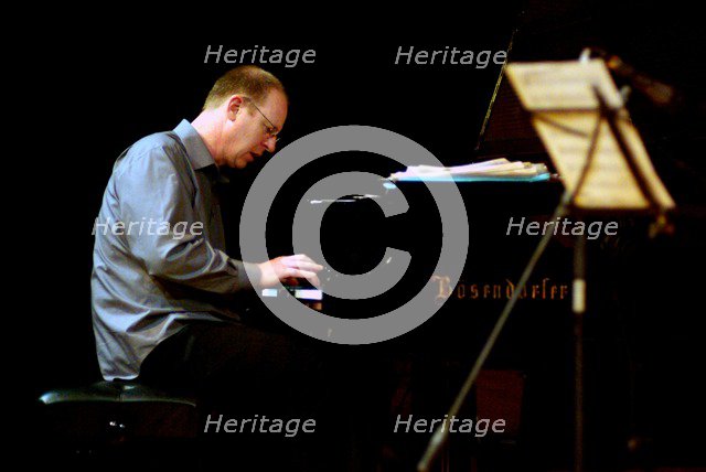 Robin Aspland, The Ship, Sevenoaks, Kent, 2010.  Artist: Brian O'Connor.