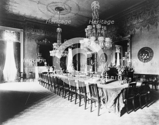 State dining room in the White House, between 1889 and 1906. Creator: Frances Benjamin Johnston.