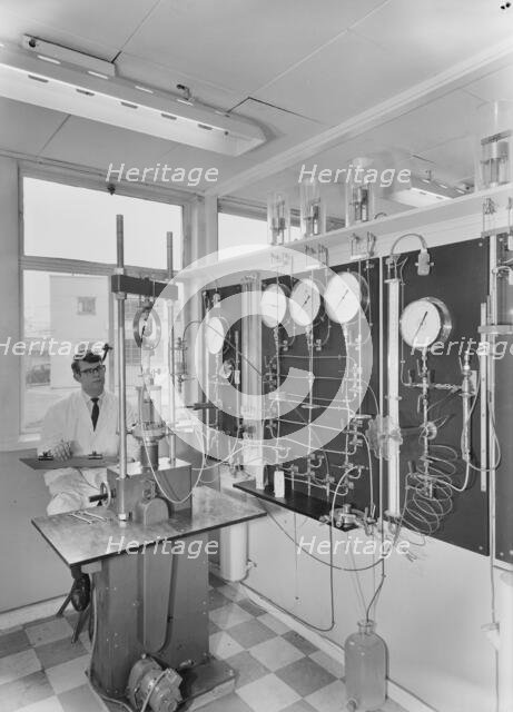 Harp Lager Brewery, Drayman's Way, Manor Park, Alton, East Hampshire, Hampshire, 10/12/1962. Creator: John Laing plc.