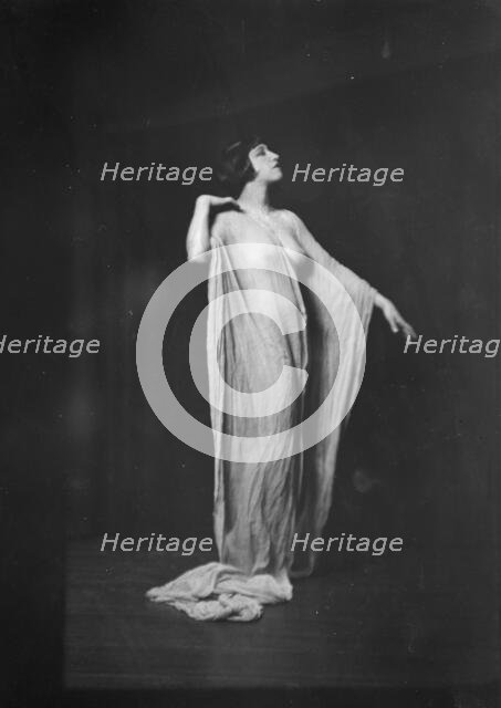 Dixie, 1923 Feb. 9. Creator: Arnold Genthe.