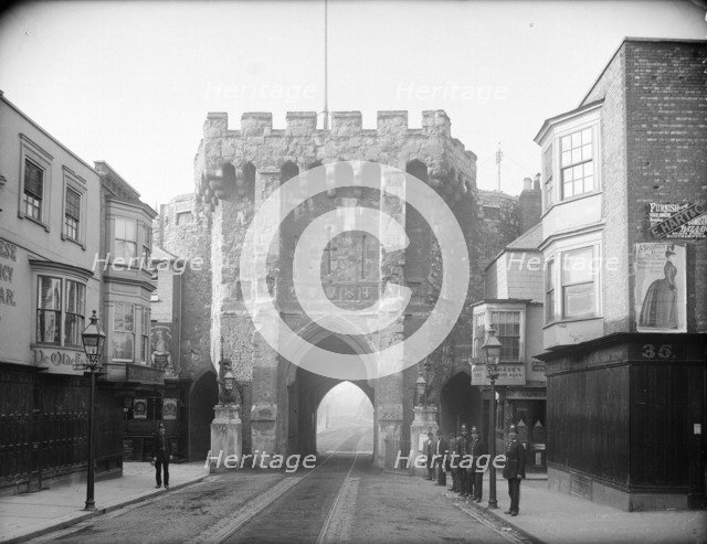 Bargate, Southampton, Hampshire, c1880-c1900. Artist: Henry Taunt