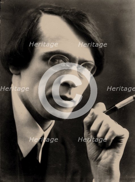 Portrait of the Poet Vladislav Khodasevich (1886-1939), End 1920s.