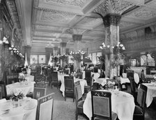 Hotel Netherland, main dining room, New York, N.Y., between 1905 and 1915. Creator: Unknown.