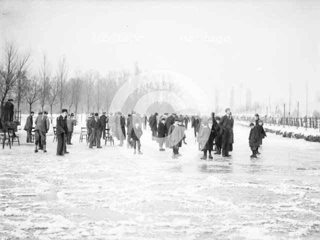 Skating on the Cherwell near Oxford, Oxfordshire, during the 'twelve week frost', 1895.  Artist: Henry Taunt