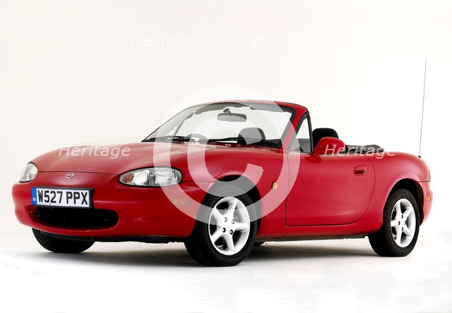 2000 Mazda MX5. Artist: Unknown.