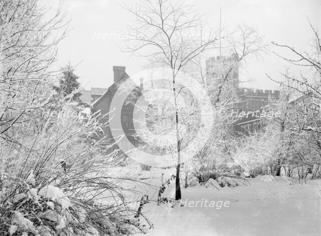 James E. Scripps house in snow, Detroit, Mich., between 1900 and 1905. Creator: Unknown.